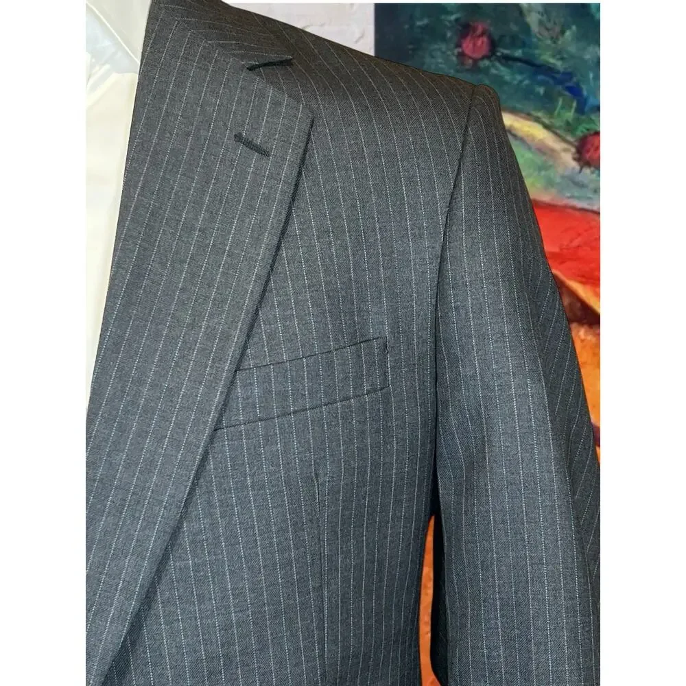 Mint Jos A Bank Signature 40-41R 34x29 Gray with Ice Blue Dashed Stripe Suit Set